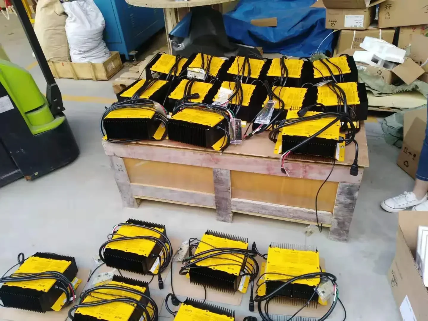 Ładowarka Delta Q QuiQ 48 V 18 A 912-4800