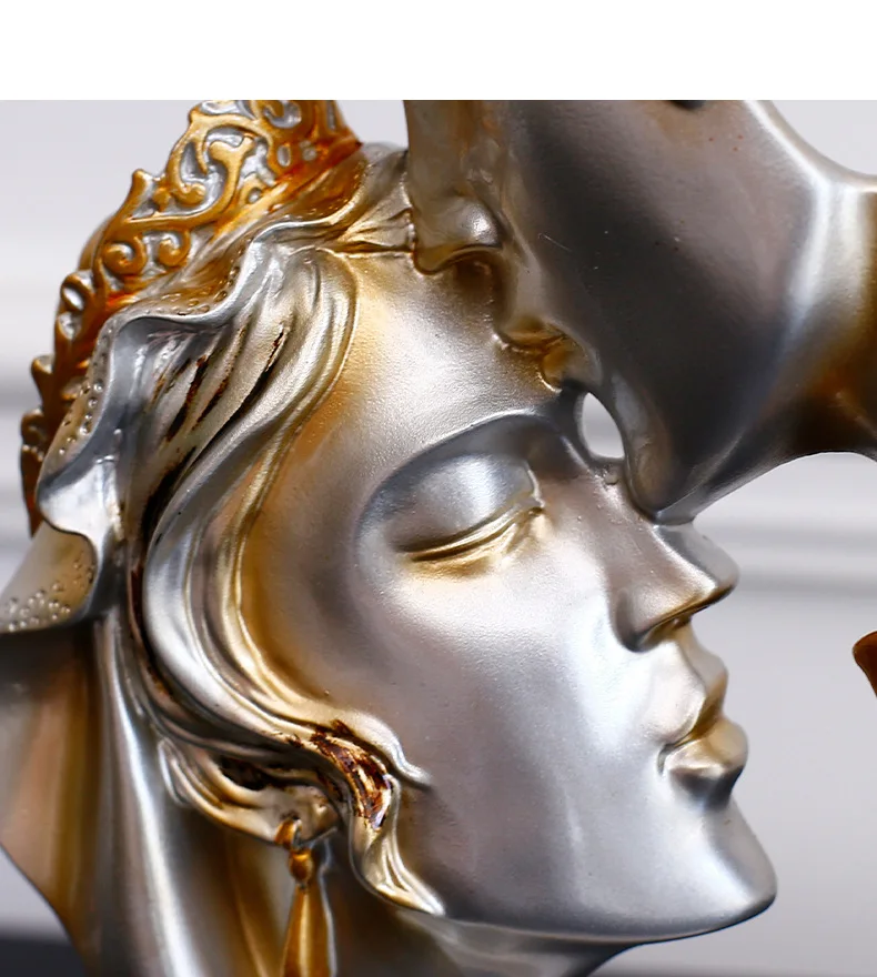 Romantic Kissing Couple Statue Handmade Resin Sculpture Eternal Embrace Love Figurine Wedding Gift