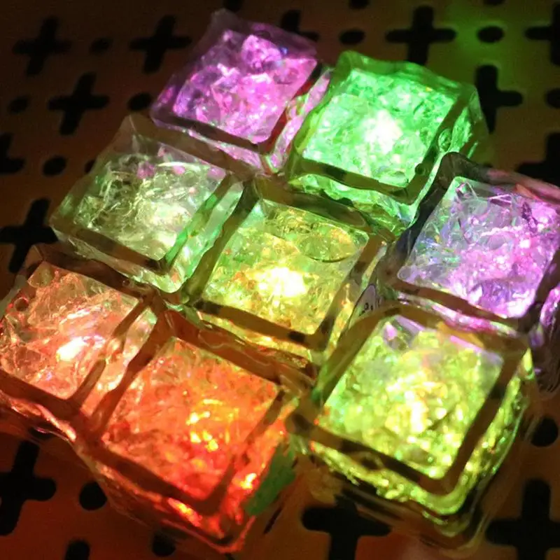8 stks/set Ijsblokjes Vorm Babybadje Speelgoed LED Light Up Badspeelgoed Veelkleurige Badblokjes Oplichtende Badblokjes Voor Babybadje Speelgoed