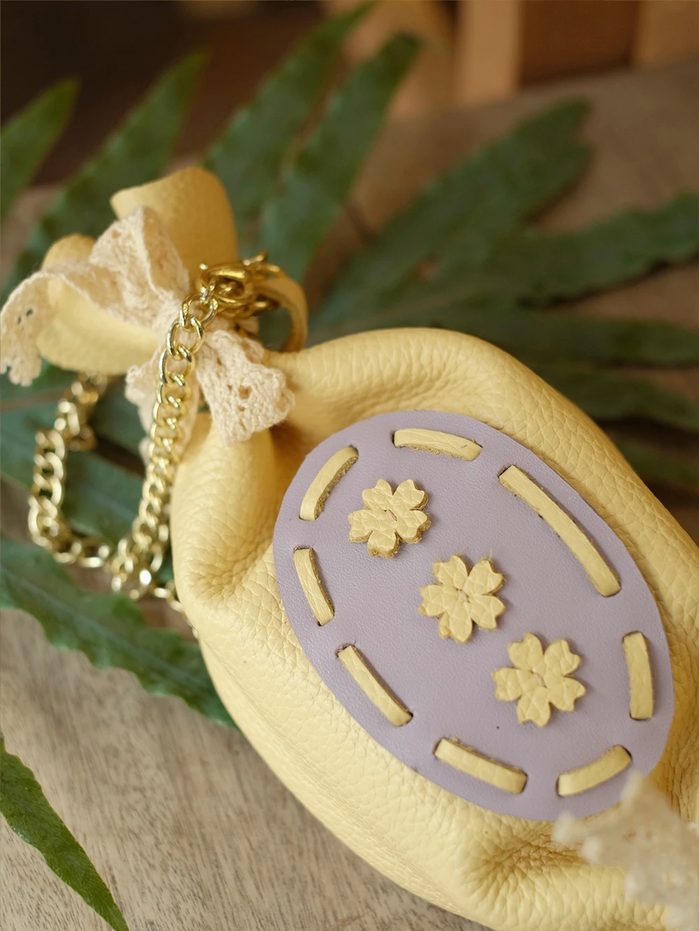 Handmade cowhide candy colored crossbody bag for girls birthday gift cute and versatile small capacity for coins and small items