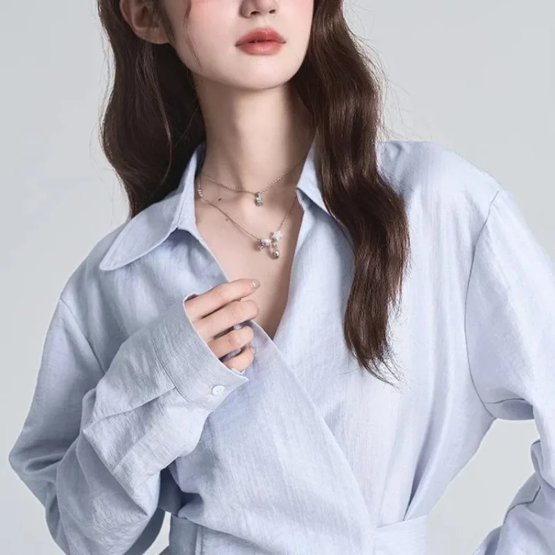 

Женская модная однотонная рубашка-поло с воротником-поло в новом стиле, уменьшающая возраст, высококачественная рубашка с длинными рукавами, обтягивающая талию