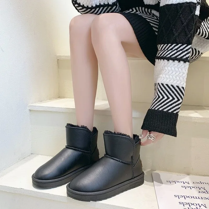 New Waterproof Woman Snow Boots 2024 Winter Non-Slip Thicken Plush Ankle Boots Women Slip-On Soft Sole Warm Cotton Padded boots