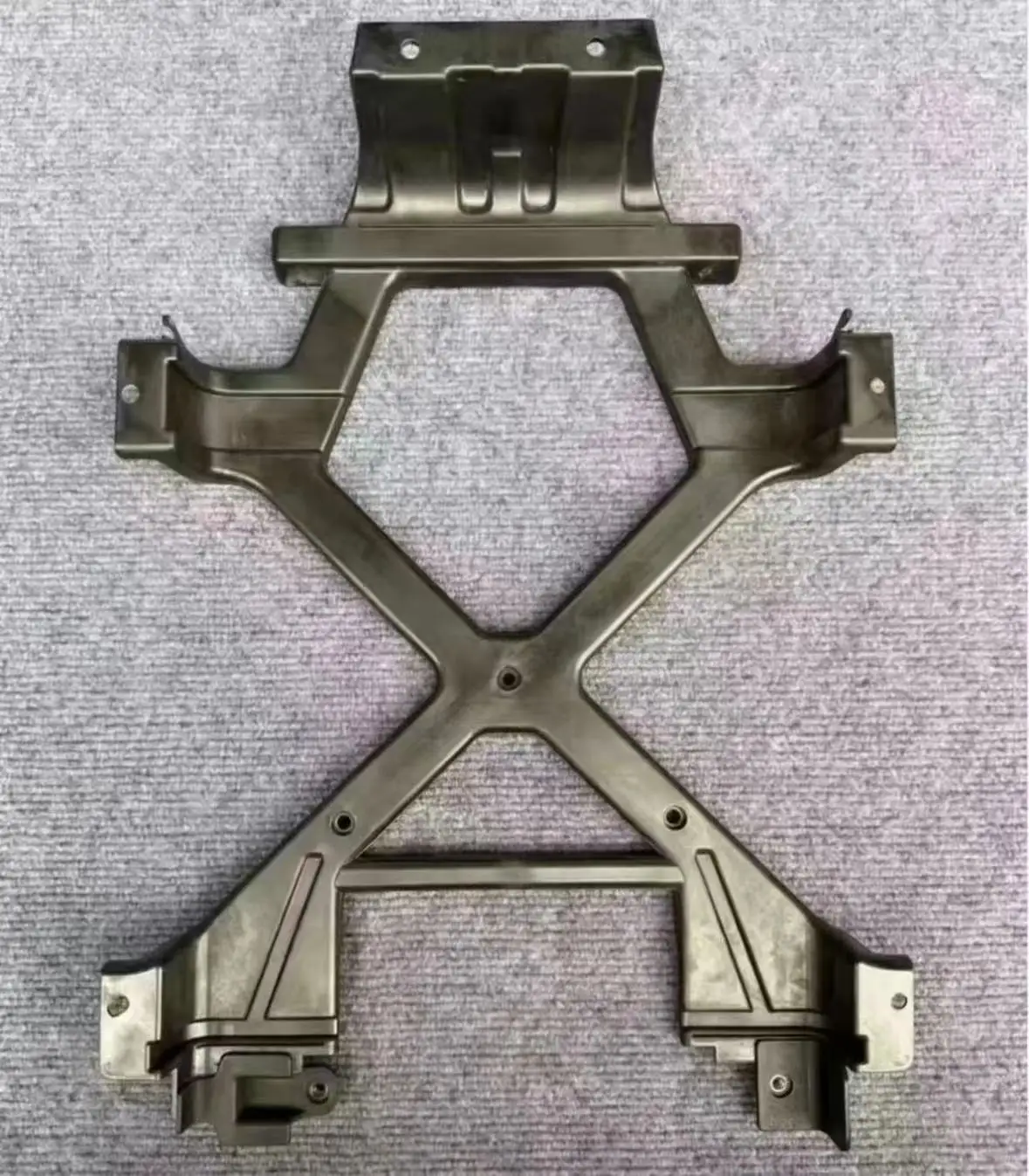 For McLaren GT Left Front Lower Temperature Radiator Mount Bracket 22AD517GP 22AB162GP