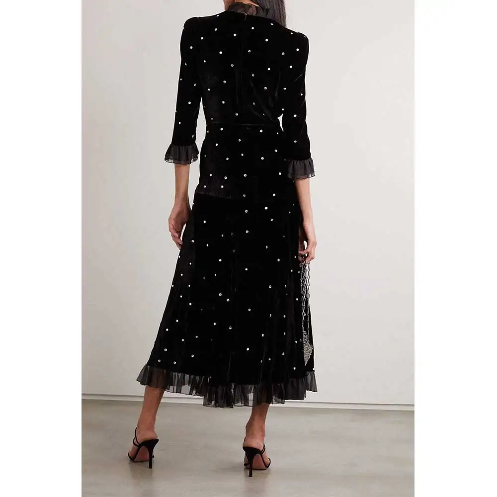 YUNLAN Luxury Dubai Rhinestone Beaded Velvet Elegant Party Long Sleeve Evening Gown 2024 Black Special Event Formal Midi Dress