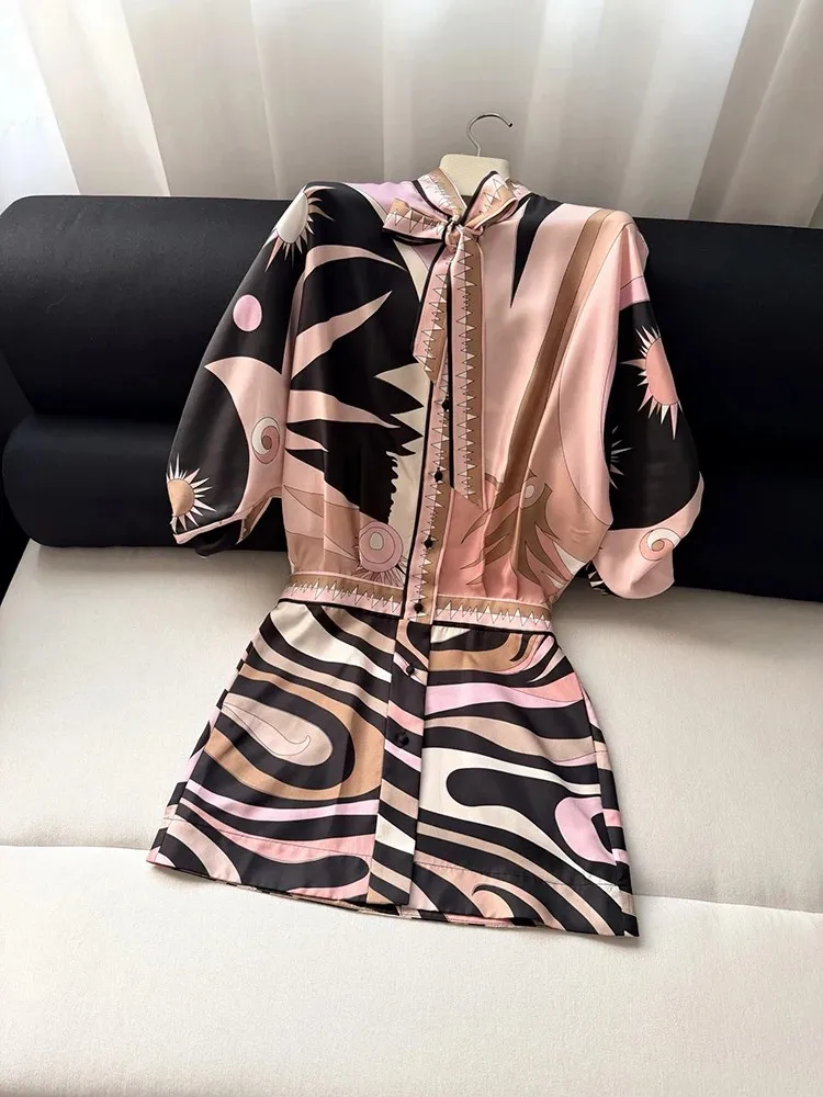 

Весенне-летнее модное платье для вечеринок с винтажным принтом, элегантное мини-платье-карандаш с бантом и пуговицами, с коротким рукавом и завышенной талией для женщин