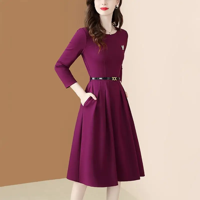 Fashion Solid Color Elegant Dress Autumn Winter Temperament Pleated Slim O-neck Long Sleeve Ladies Dresses Fashionable Dresses