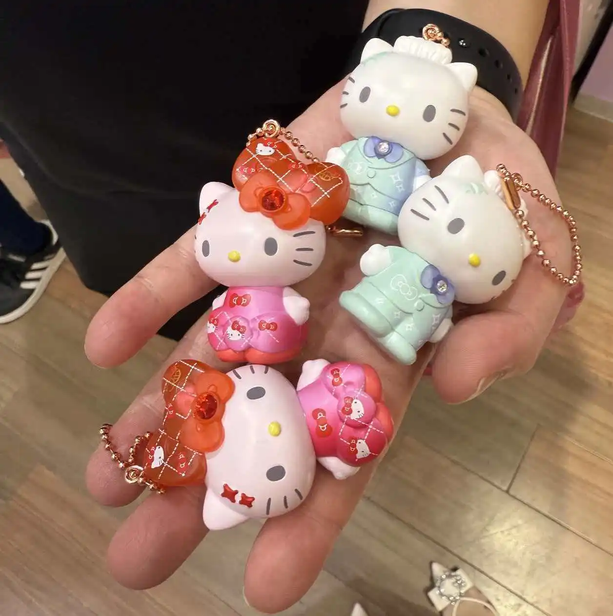 

New Product In Stock Kt Cat 50th Anniversary Doll Pendant Blind Box Doll Cute Bag Hanging Gift For Fans' Holiday Surprise