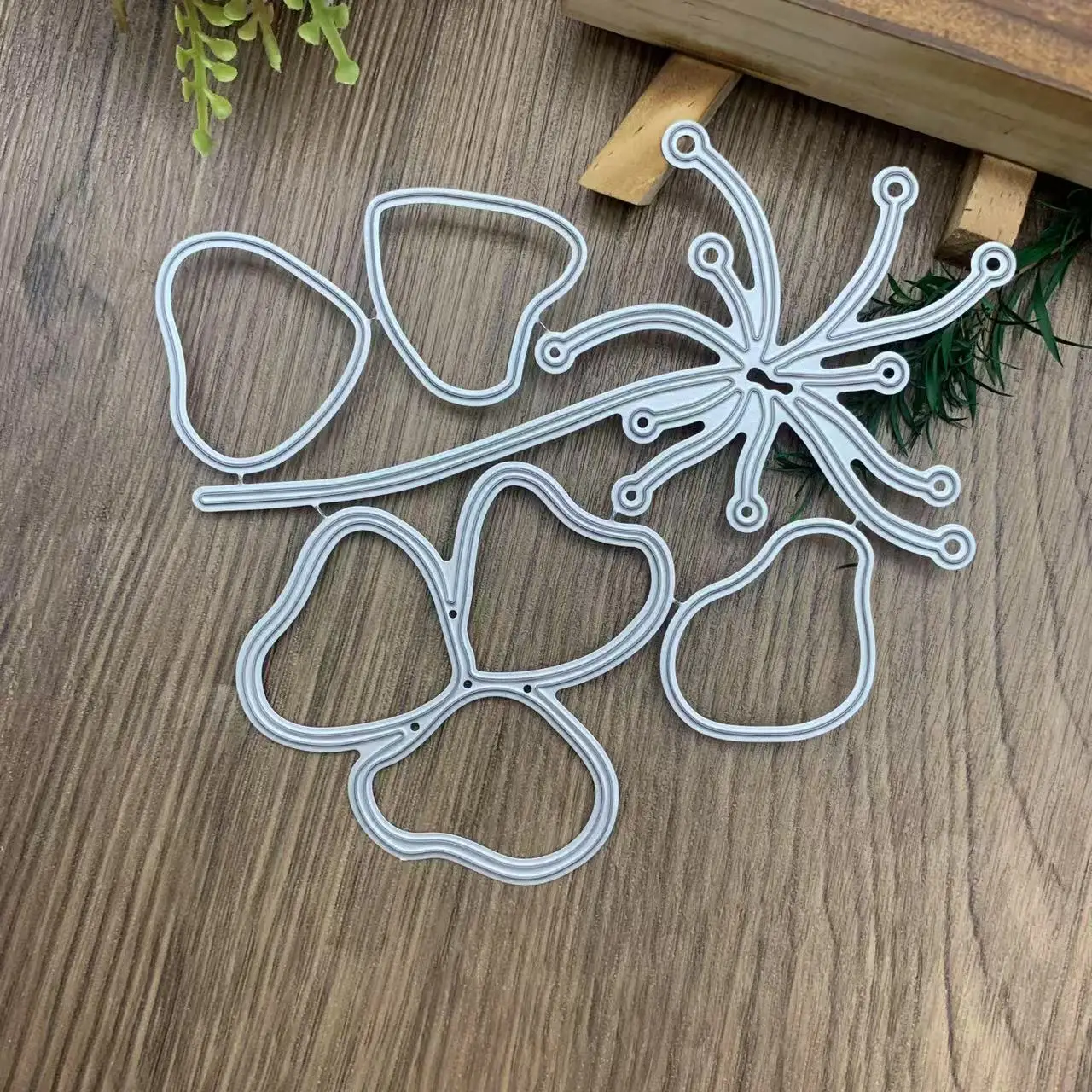 Ensemble de matrices de découpe en métal à motif floral pour scrapbooking, fabrication de cartes, estampage et loisirs créatifs de printemps