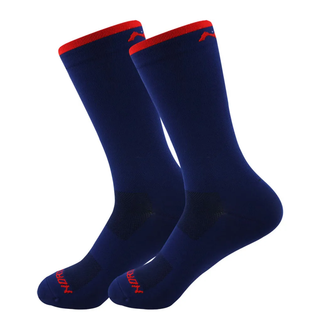 1 pair of 2024 new solid color W pattern football socks, cycling socks, basketball socks, outdoor sports socks