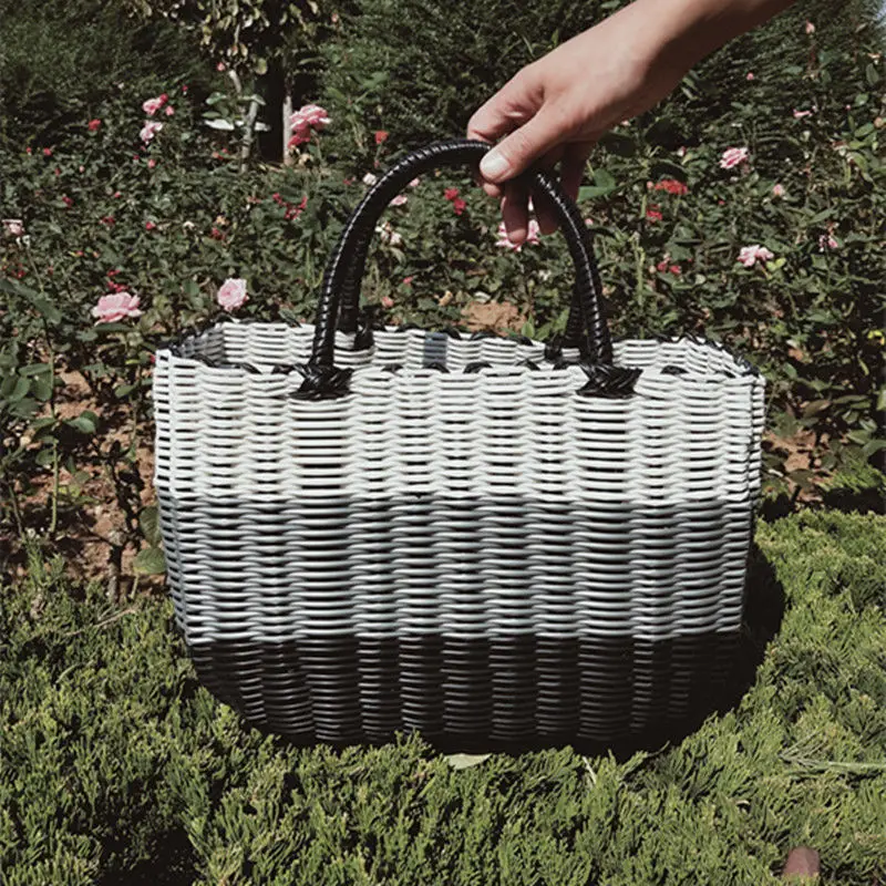 Picnic de cesta de almacenamiento portátil de baño rojo de compras de recogida tejida de plástico de ratán