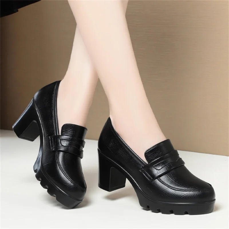 Comfortable Deep Mouth Soft Leather Anti-slip Shoes Platform Spring 2025 Women\'s Block Black High Heels Office Mother Shoes