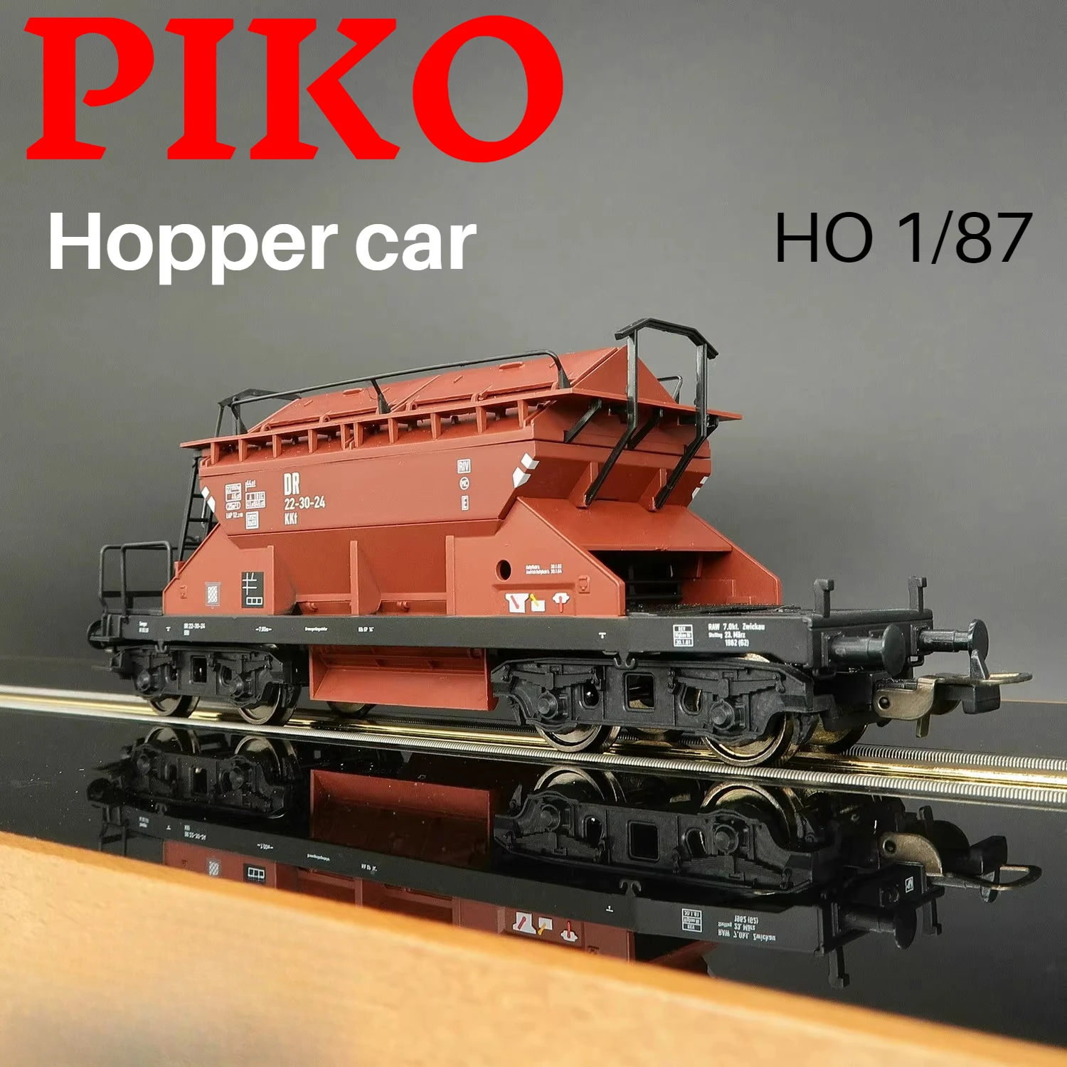 

PIKO HO Type 1/87 Carriage Model 54320 Covered Four-port Central Funnel Carriage Grain Car Toy Carriage Boy Toy Gift