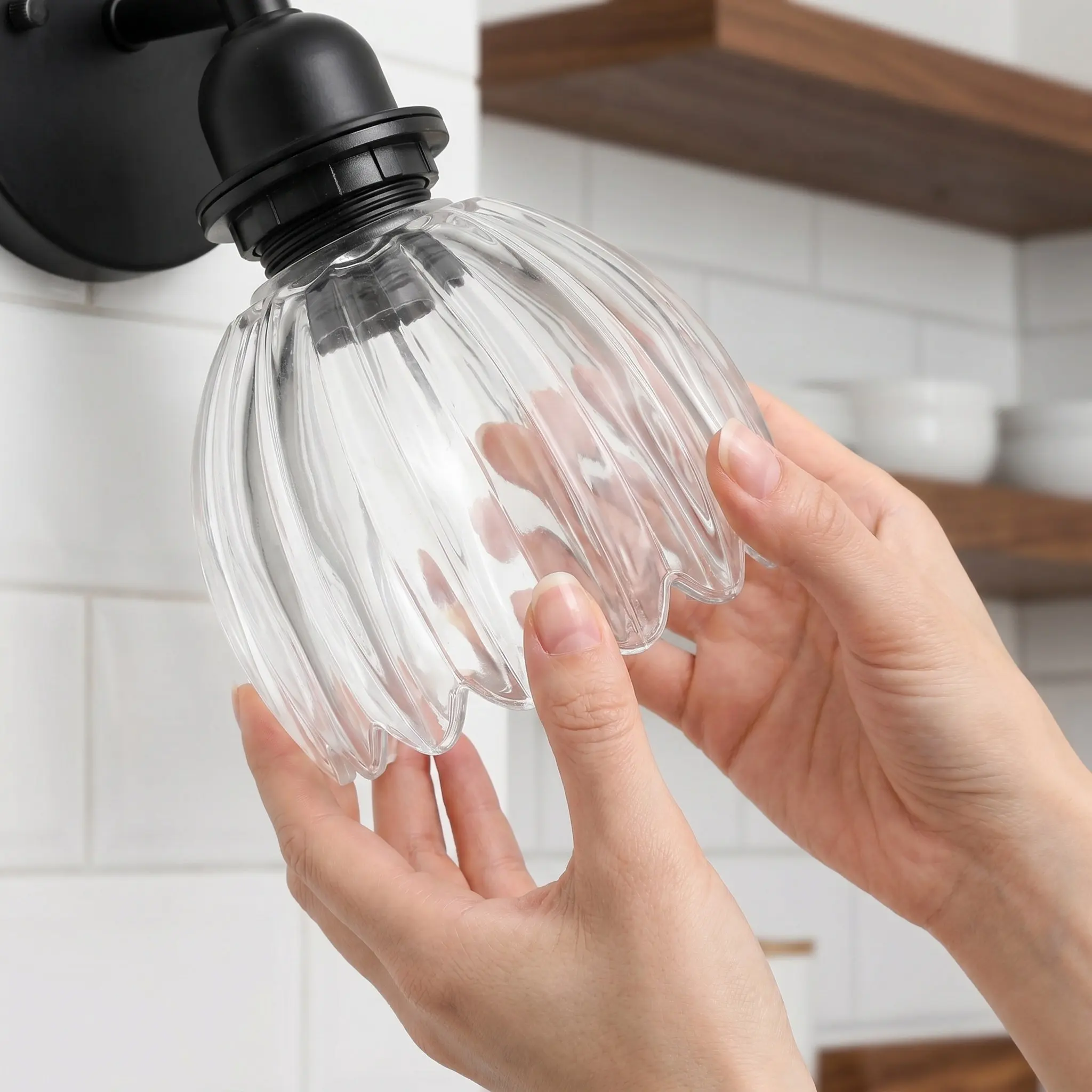 2Pcs Glass Lampshade Clear Flower Shaped Pendant Replacement Globe Light Shade Transparent Tulip Design 42Mm Small Lamp Shade