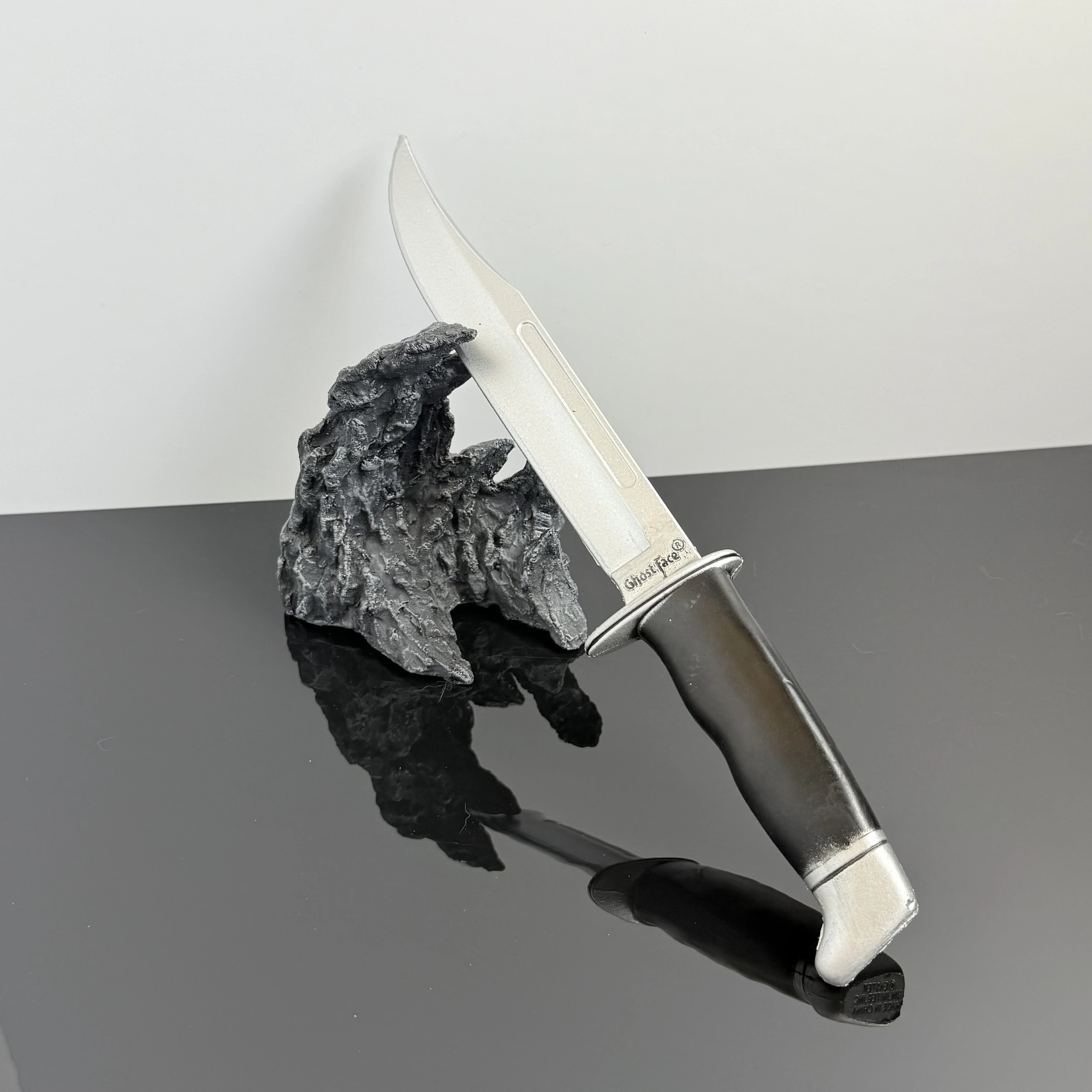 Espada de espuma con cara de fantasma de 30cm, accesorios de juego de escenario para Cosplay, espada corta occidental coleccionable, adornos de escritorio de PU Katana, juguetes, regalos de cumpleaños