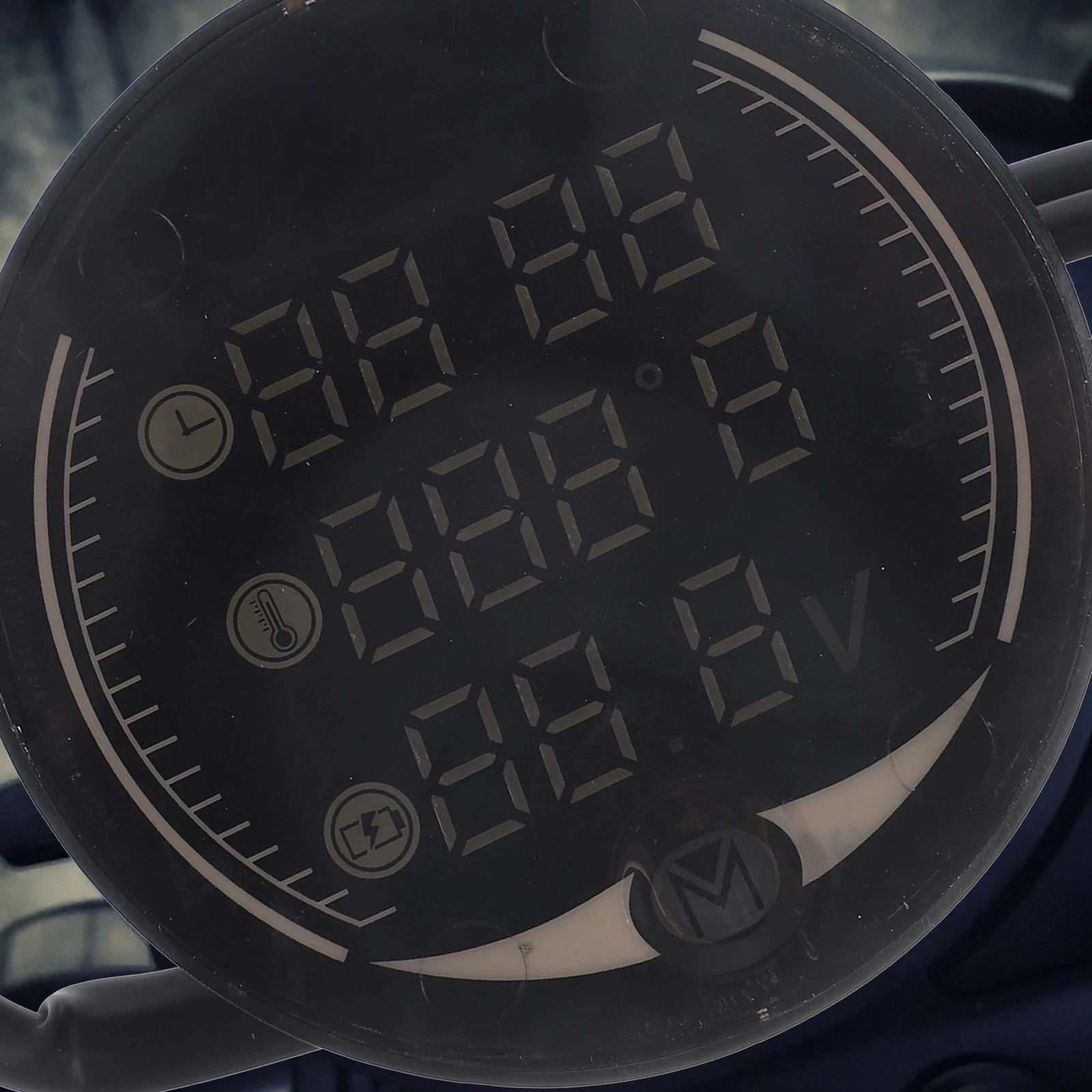 

1pc Motorcycle Meter Digital Lcd Voltage Temperature Time Display Waterproof Dustproof Real-Time Detection Intelligent Chip