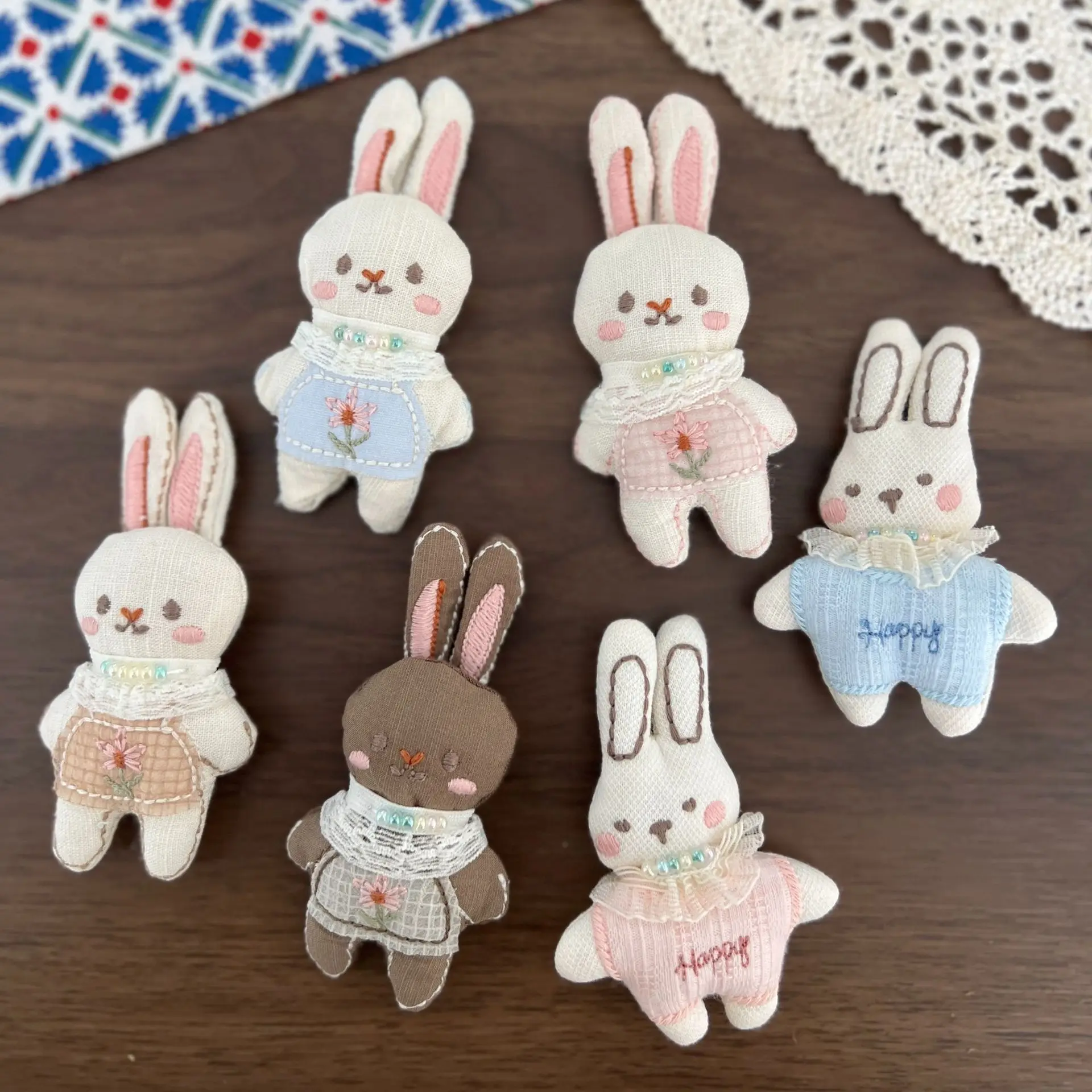 Brooch Pin DIY Craft Sweet Rabbit Plush Filled Cloth Cartoon Ornament for Bag Keyring Decoration Portable Mini