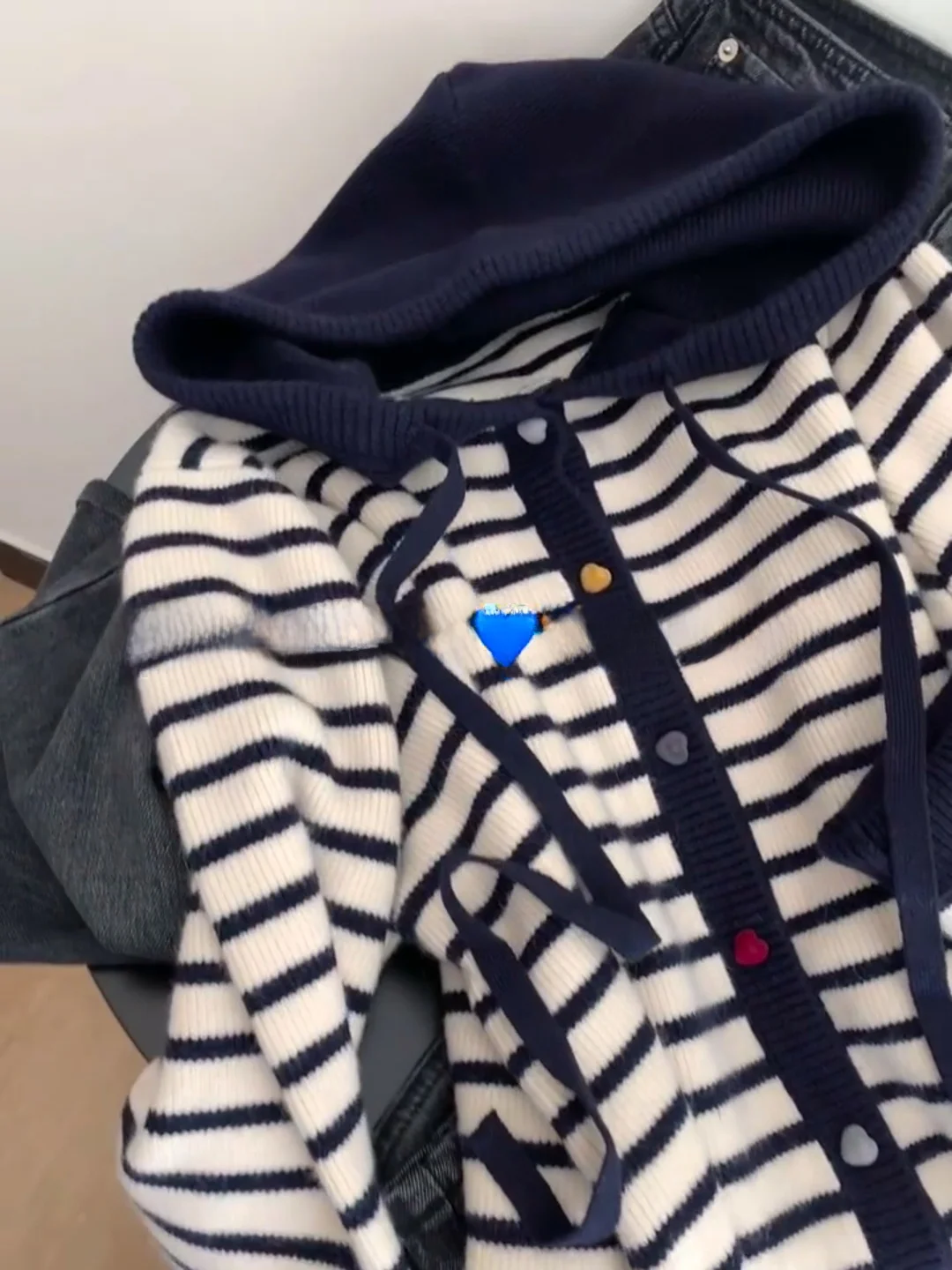 

Ленивый ранний осенний корейский полосатый свитер с капюшоном и застежкой на талии, женская вязаная верхняя одежда на осень-зиму, многослойная одежда