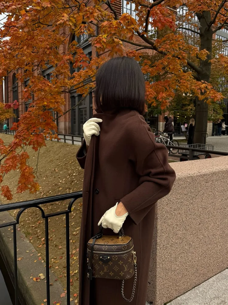 Cappotto lungo di lana lungo con risvolto solido casual Cappotto monopetto a maniche lunghe con scollo a V Cappotto caldo da donna allentato 2025 Cappotto da strada invernale