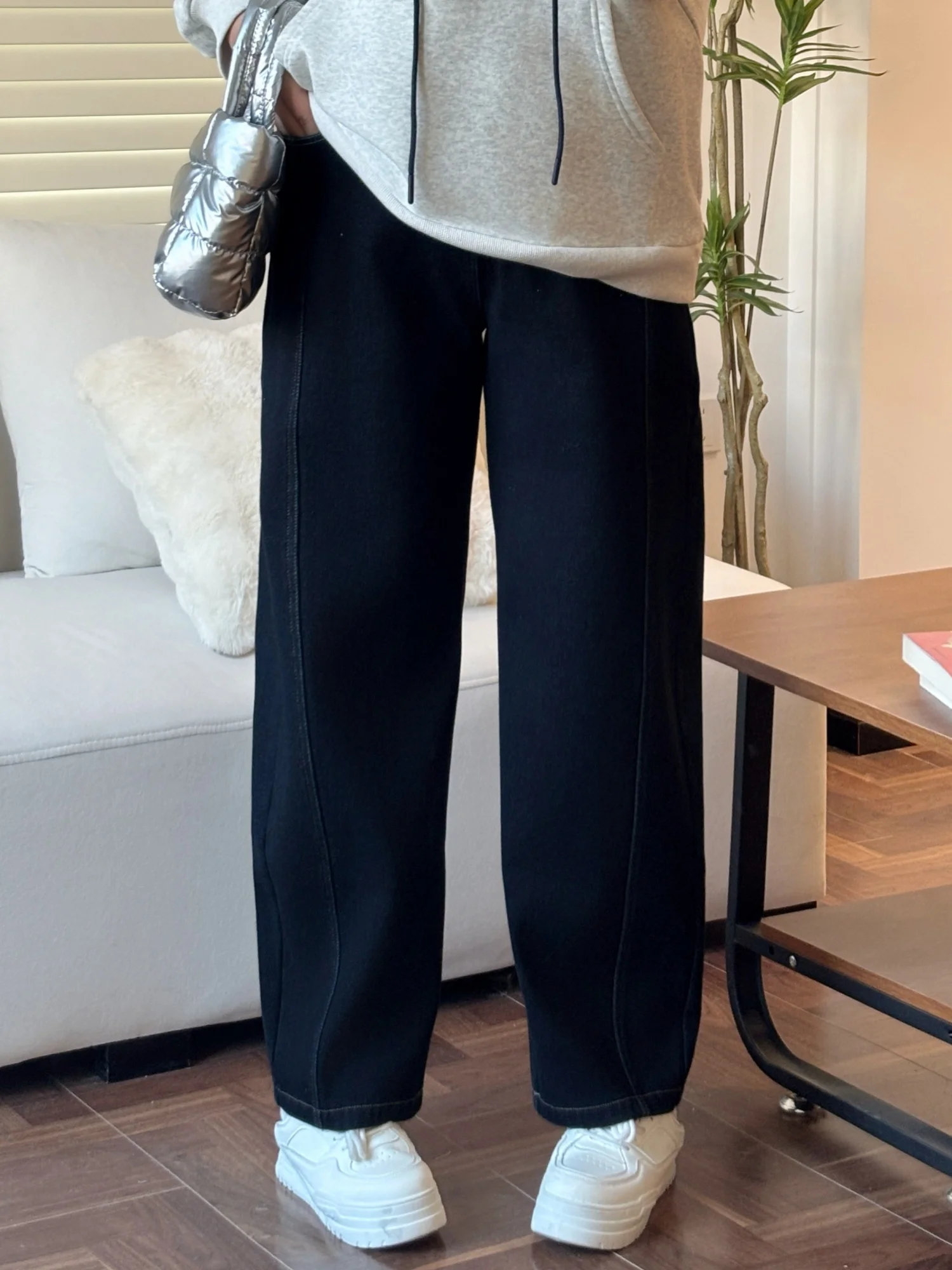 

plus Size Women's Winter Fleece Lined Straight Leg Jeans Drapey Loose Wide Leg Pants Commute Style High Waist Cotton Blend