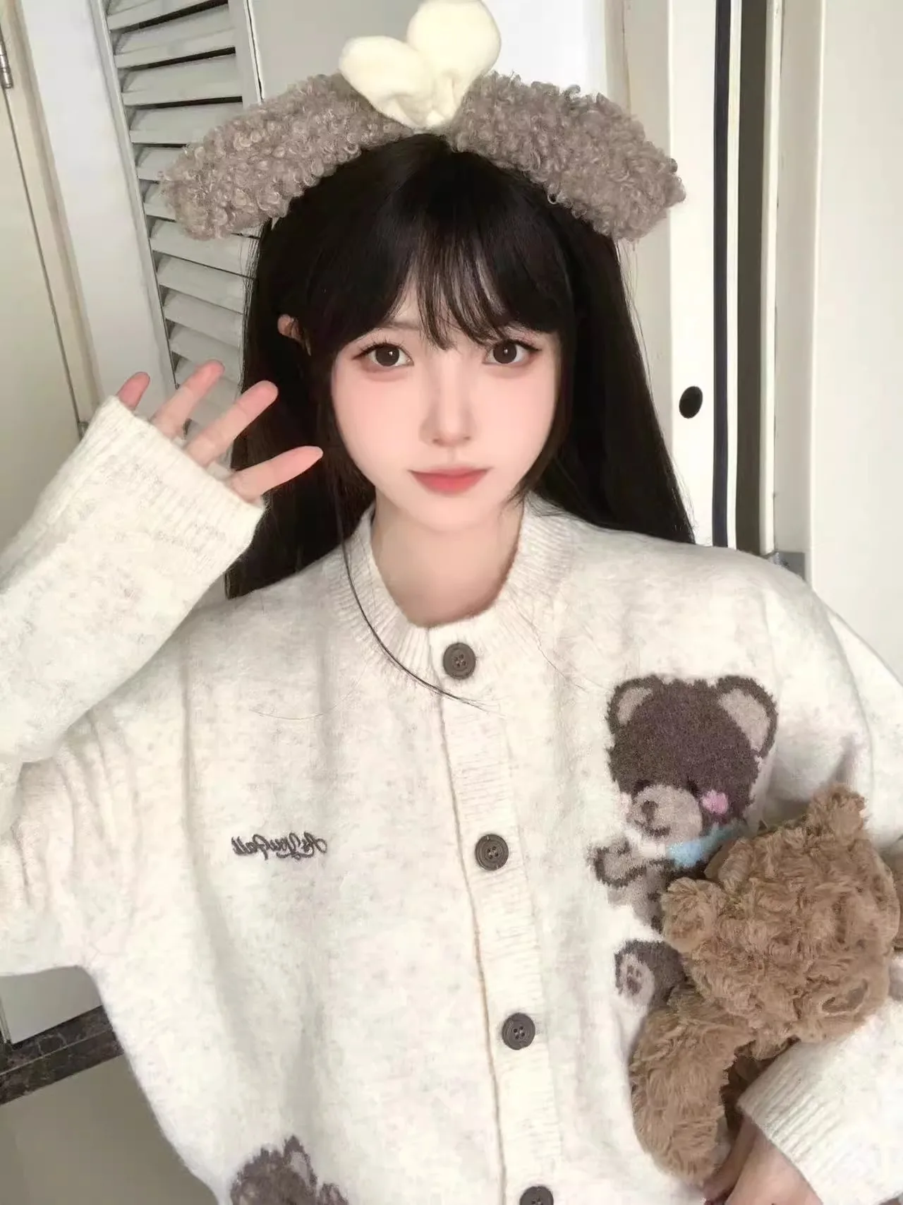 

Милый трикотаж с вышитым медведем, женский свободный открытый кардиган, верхняя одежда, модная осенне-зимняя новинка, корейский Sle Long Sve