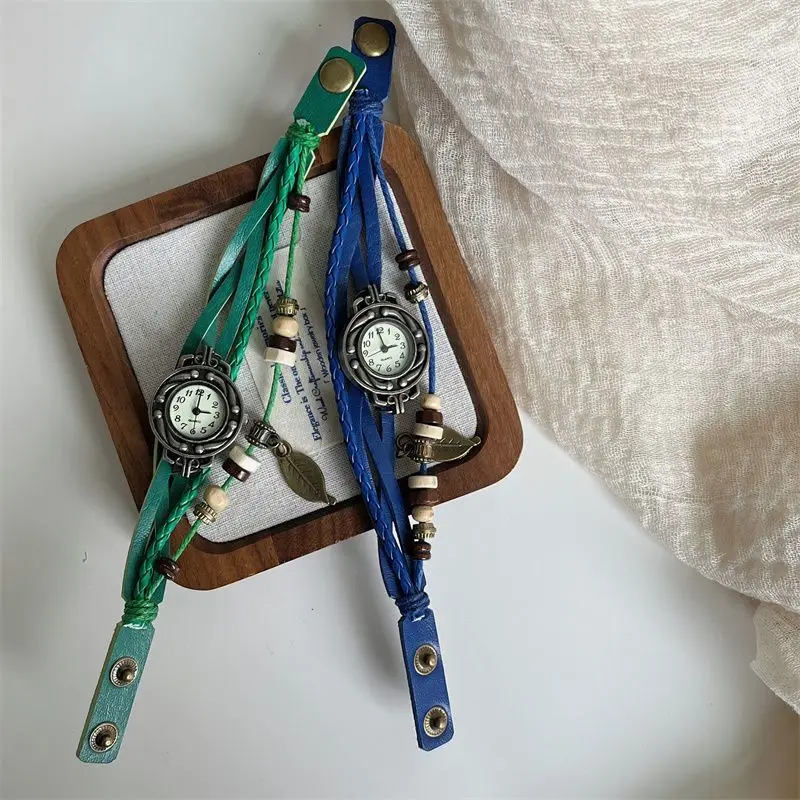 Многоцветные женские винтажные кварцевые наручные часы с кожаным ремешком