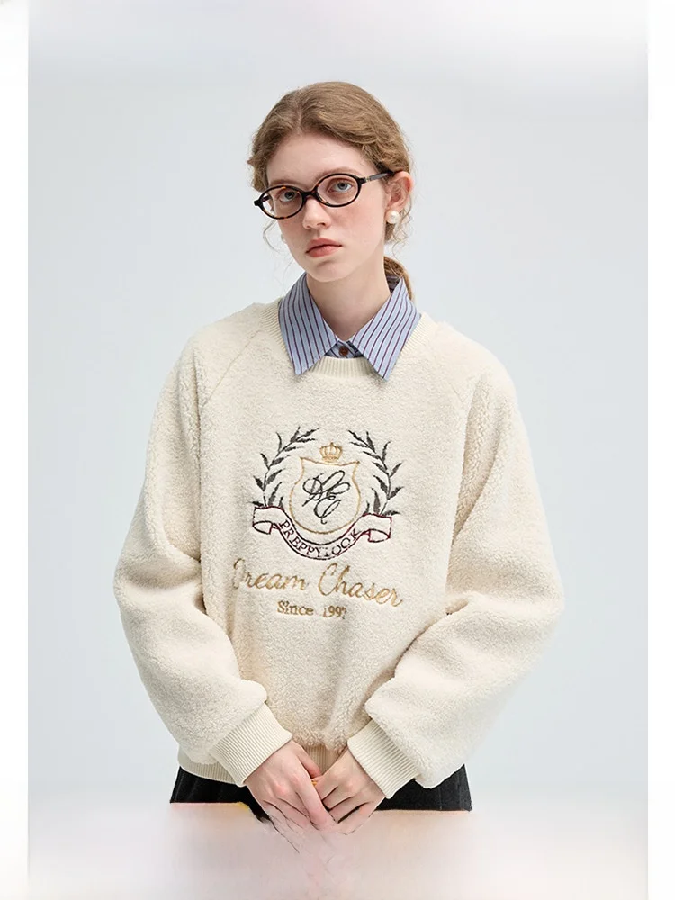

VEGA CHANG round Ne Embroidered Lamb Fur Hoodie Women's Commuter College Sle New Autumn Winter Faion Sweatirt