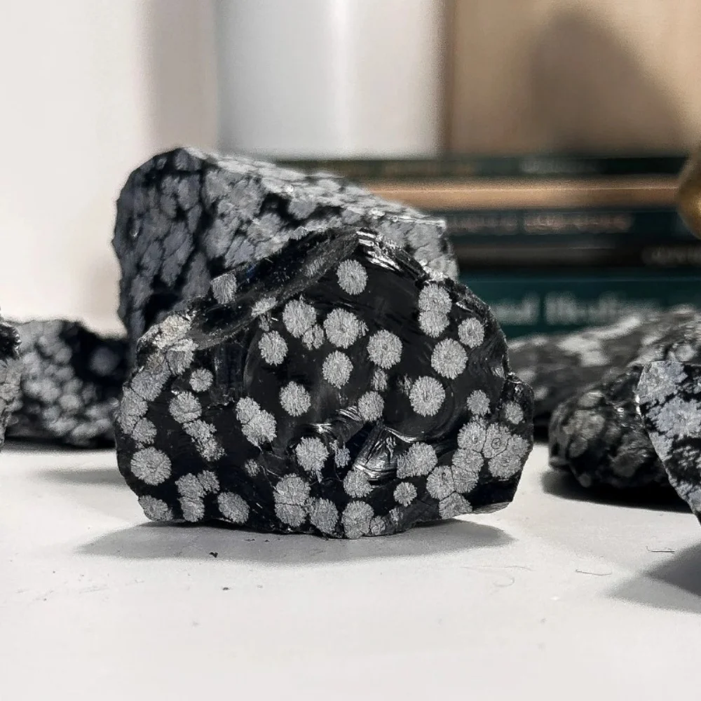Natural Snowflake Obsidian Crystal Raw Stone Decoration Collection Interior & Yard Decoration Best Holiday Gift
