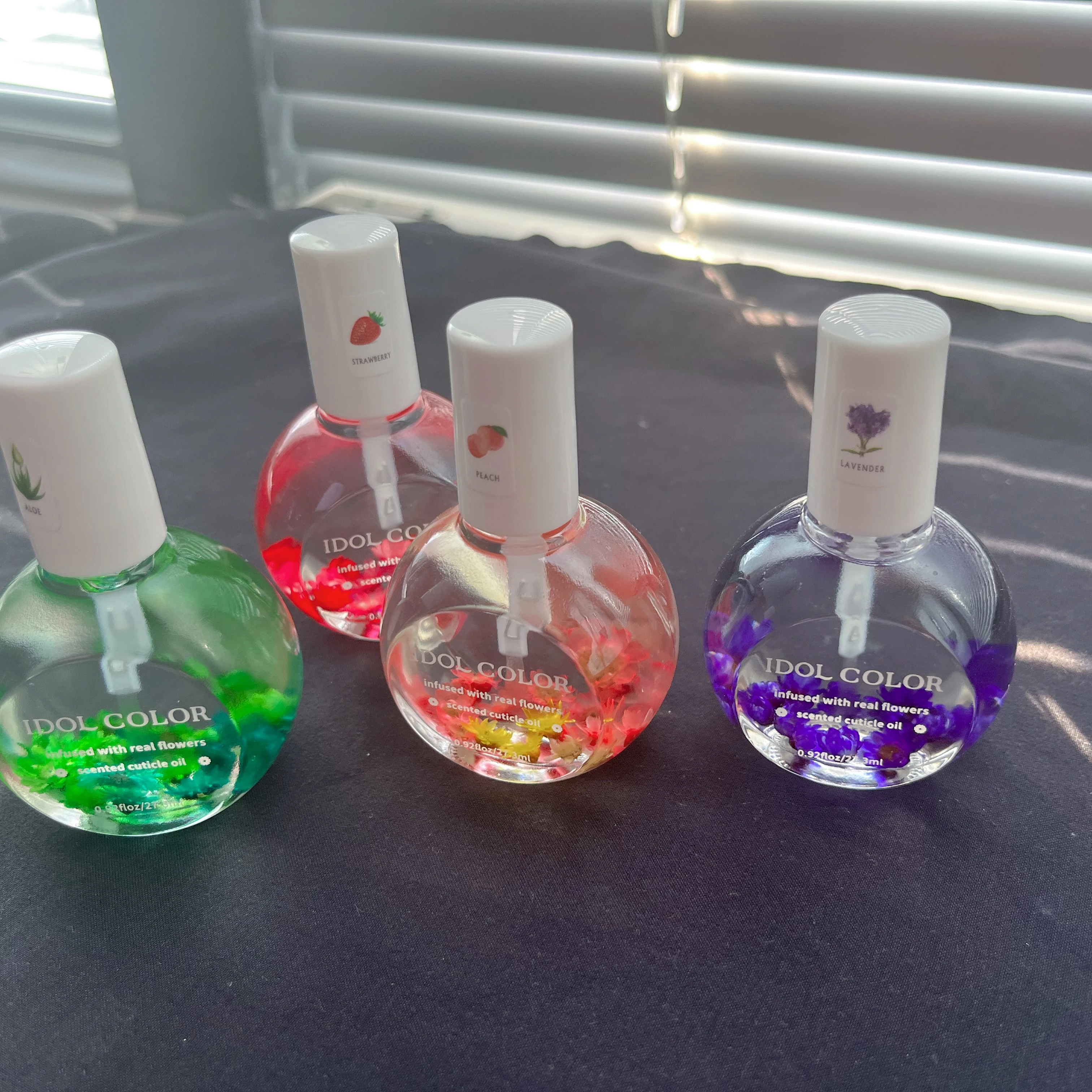 대형 병 네일 영양제 오일, 말린 꽃 포함, 손톱 가장자리 보습 및 큐티클 수리용 큐티클 오일, 0.92 FLOZ