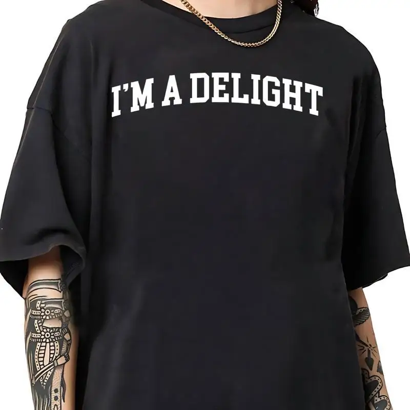 

Funny Slogan Unisex T-Shirt - "I'M A DELIGHT" Vintage Oversized Streetwear Tee for Men & Women