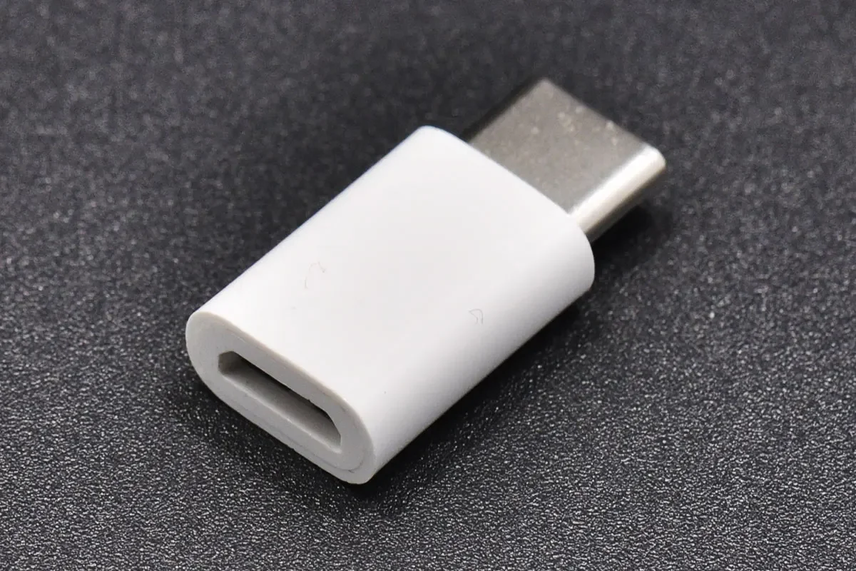 Type-c data cable adapter Android converter head is suitable for Xiaomi LeTV mobile phone data cable converter