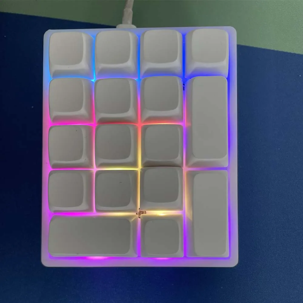 Imagem -05 - Teclado Numérico Quente-swappable do Rgb Prendido Toda Programável Chave Qmk Via 17 Chaves