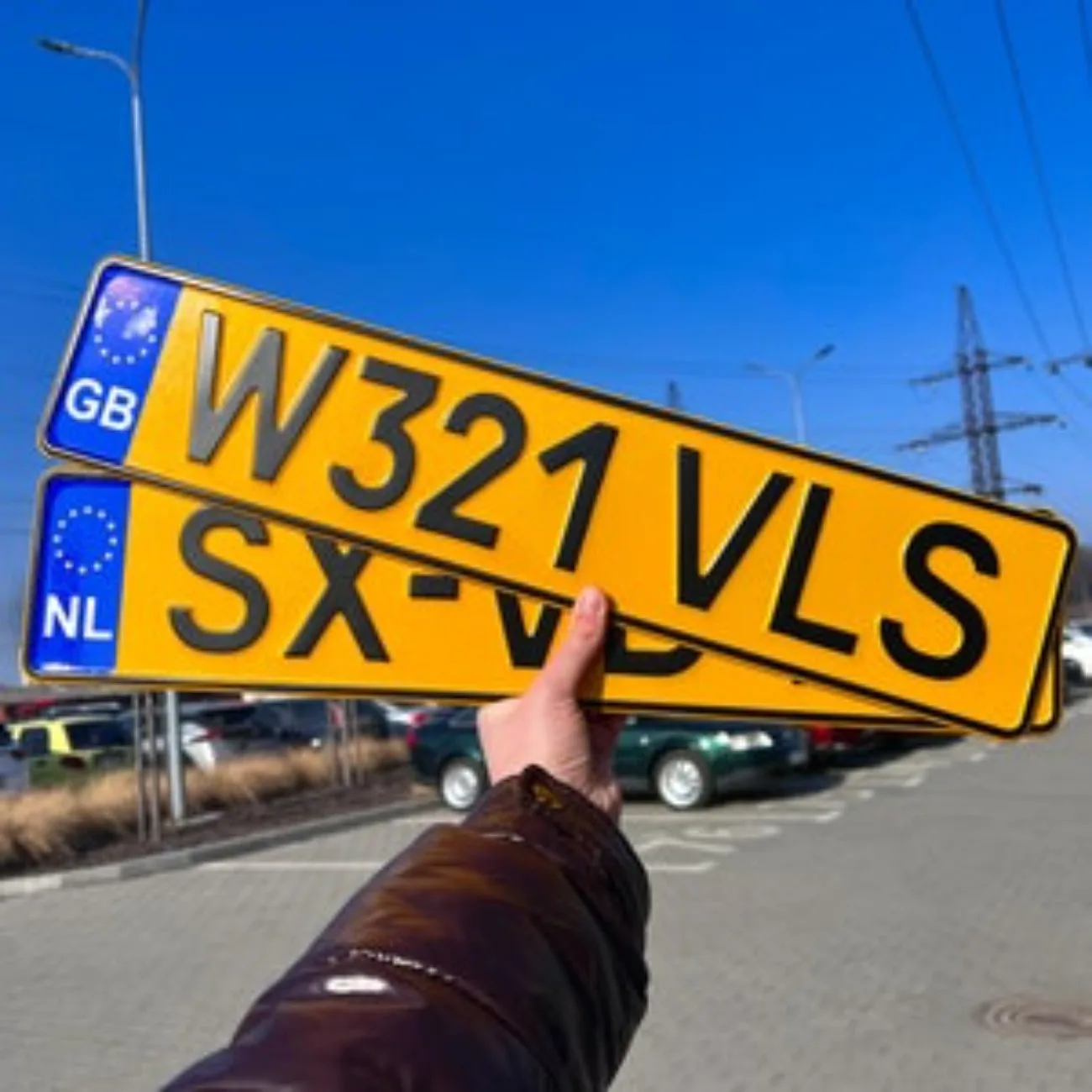 لوحة ترخيص منقوشة أوروبية برتقالية مخصصة - لافتة معدنية مخصصة من الألومنيوم، هدية عيد الأب للمنزل/السيارة الداخلية.