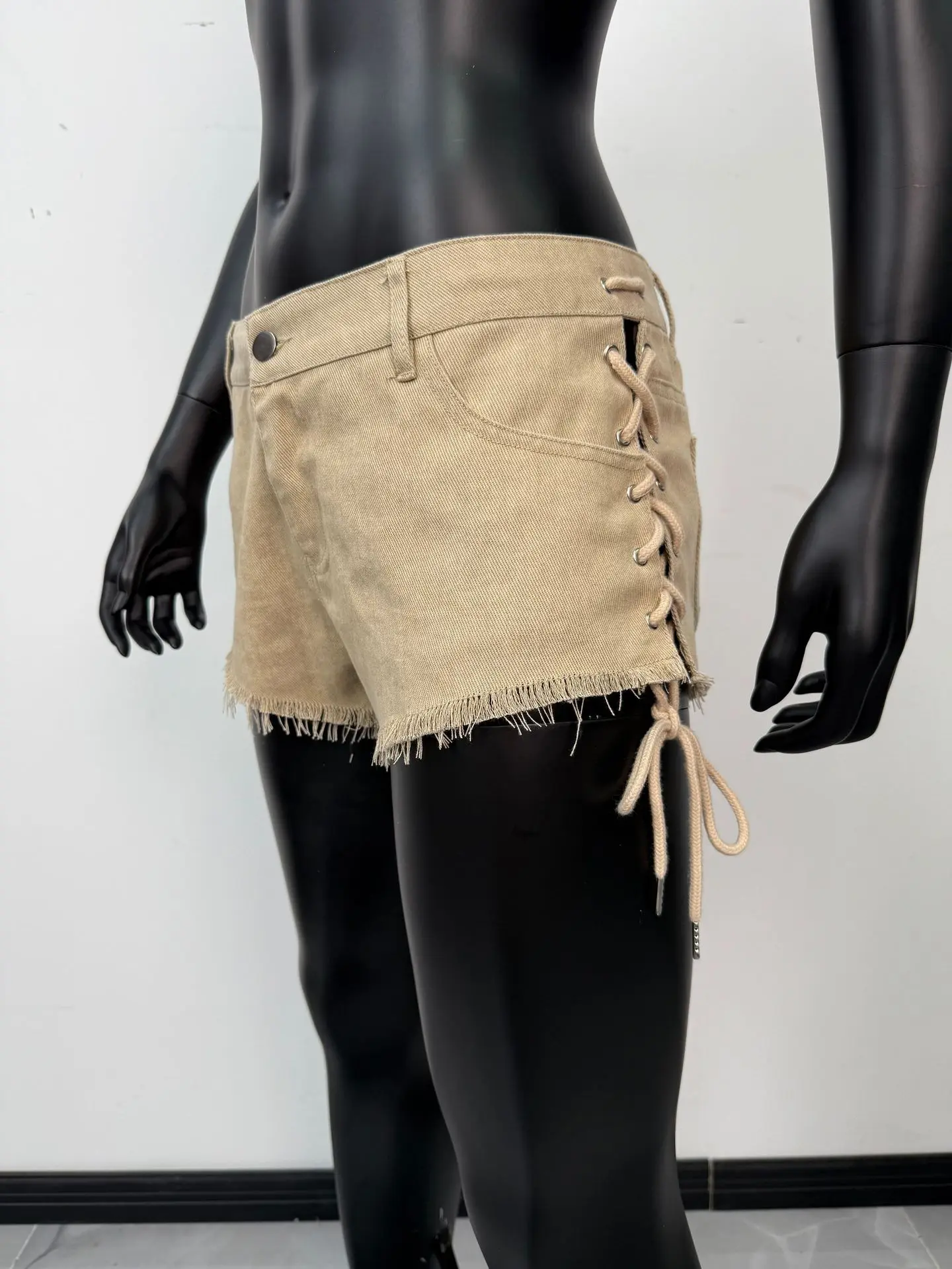 2026 New Summer Women's Lace-up Strap Denim Shorts Washed Beach Y2k Shorts