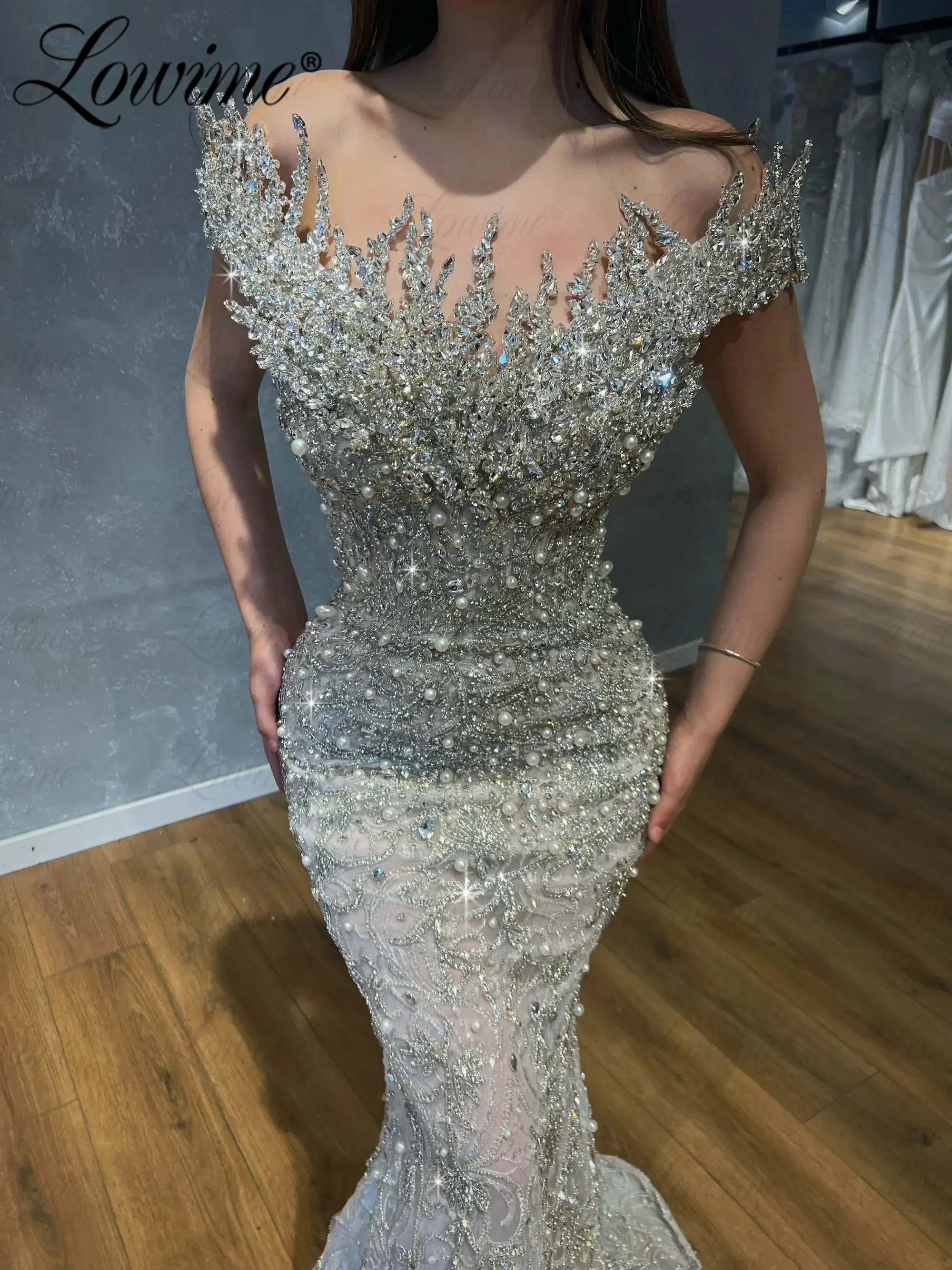 Silver Crystals Stones Luxury Prom Dress With Gloves Mermaid Long Celebrity Dresses Arabic Evening Birthday Engagement Dresses