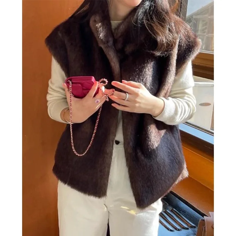 Clothland donna elegante gilet di pelliccia gilet senza maniche colletto alla coreana Outwear Vintage donna Chic cappotti giacca MA148