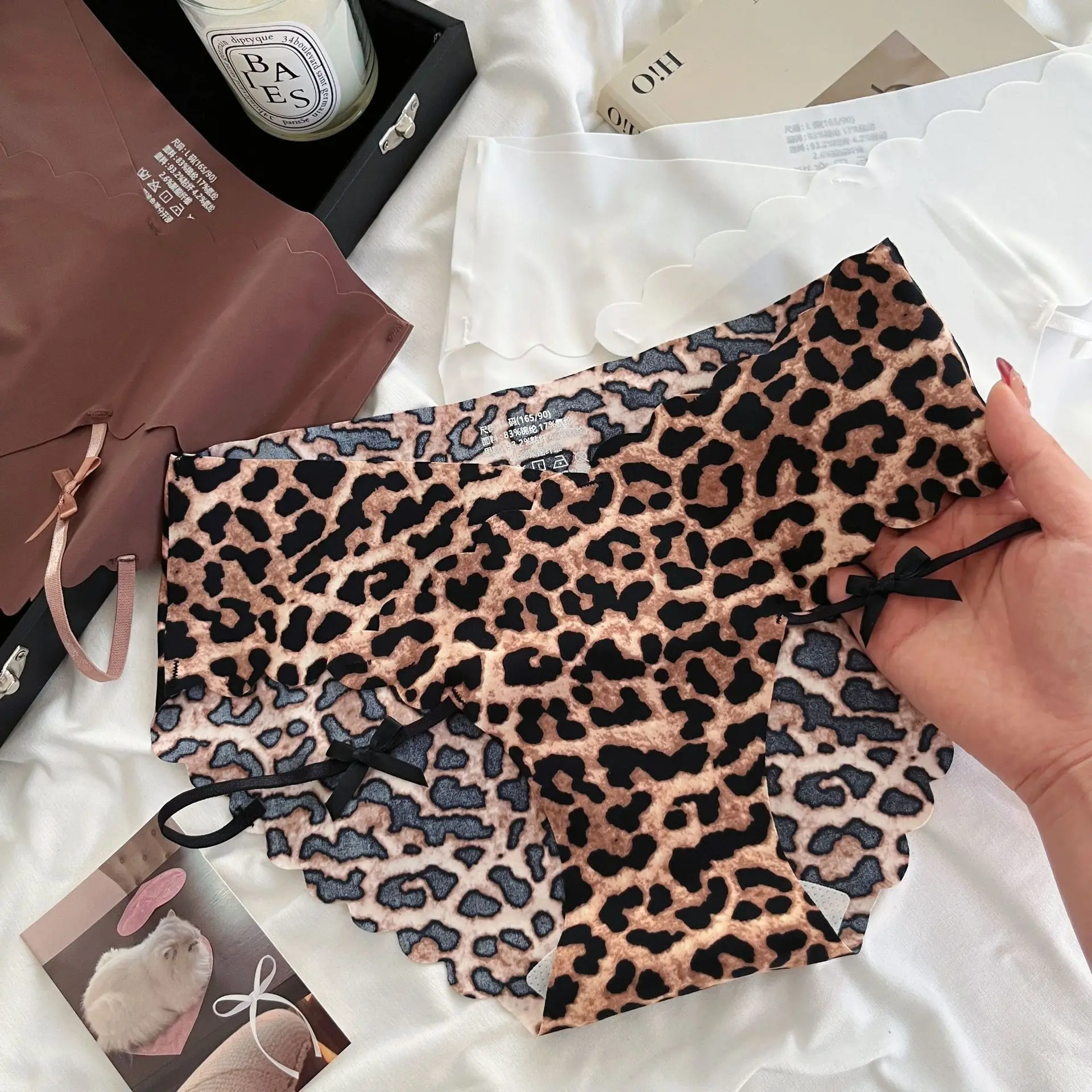 New Arrival Leopard Print Ice Silk Panties Women Low Waist Seamless Triangle Briefs Soft Breathable Comfortable Ladies Underwear