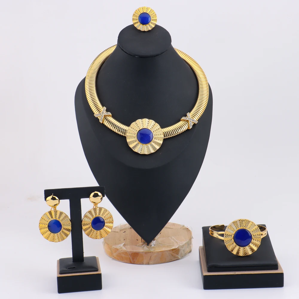 Luxuriöser Hochzeitsschmuck für Damen, Trendige Modeschmuck-Kollektion 2026, 18K Brasilianisch-Italienisch Vergoldete Schmucksets im Angebot – Detail 1