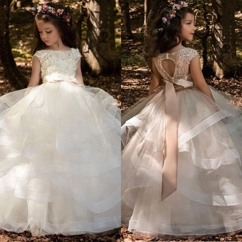 

Elegant Ivory Puffy Flower Girl Dresses For Wedding 2023 Princess Lace Appliques Party Pageant First Communion Gowns With Sash