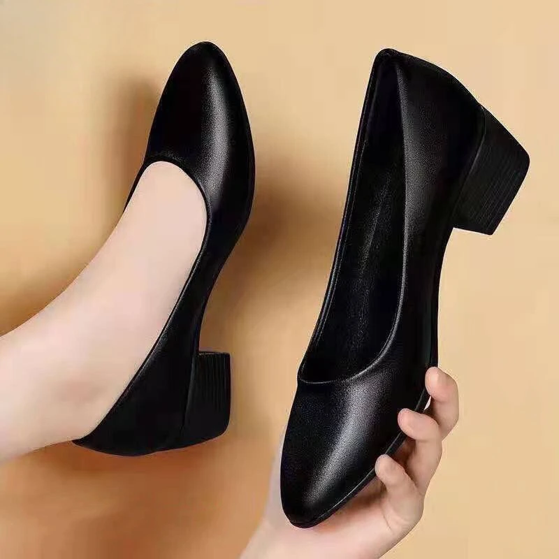 

2026 Women's Low-Heel Pumps Black Genuine Leather Formal Shoes Slip-On Commuter Comfortable Mid-Heel
