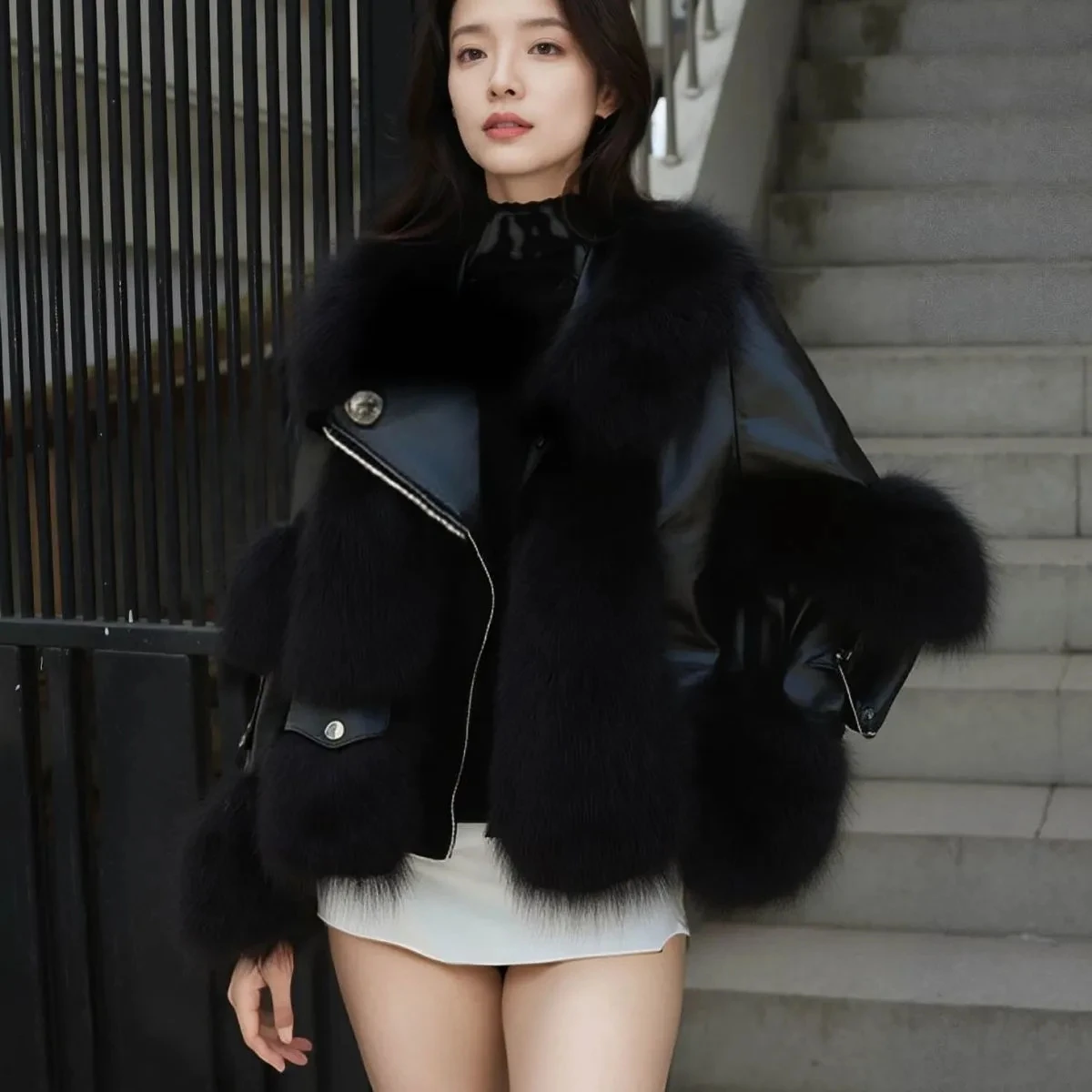 2025 Winter New Fashion Faux Fox Fur Short Young Coat Temperament socialite Ladies Motorcycle Fur Coats Female Short Zipper Tops