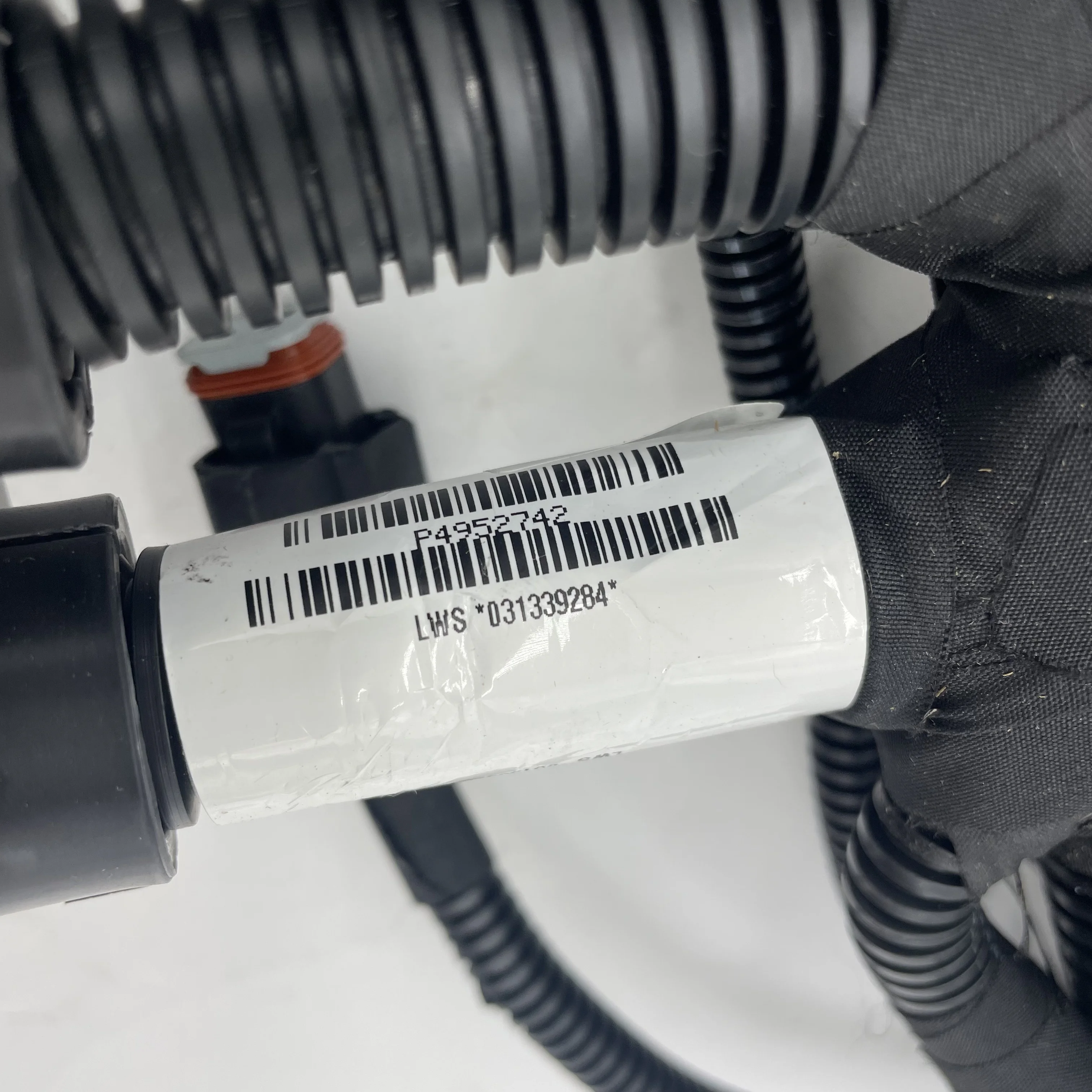 Diesel Engine Wiring Harness with Electronic Control Module for Cummins 4952742 Spare Parts for Machinery Engine