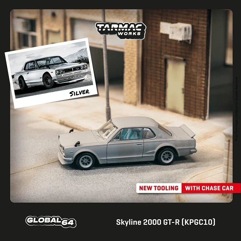 Tarmac Works 1/64 Model Car Skyline 2000 GTR Alloy Vehicle Collection- Silver