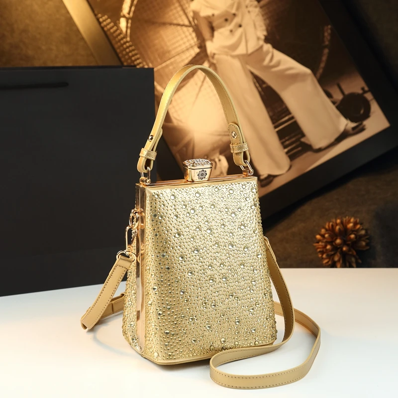 

Women Mobile Phone Bag Crossbody bag 2025 Genuine Leather Vertical Small Handbag Diamond Crystal Rhinestone Clip Shoulder Bag