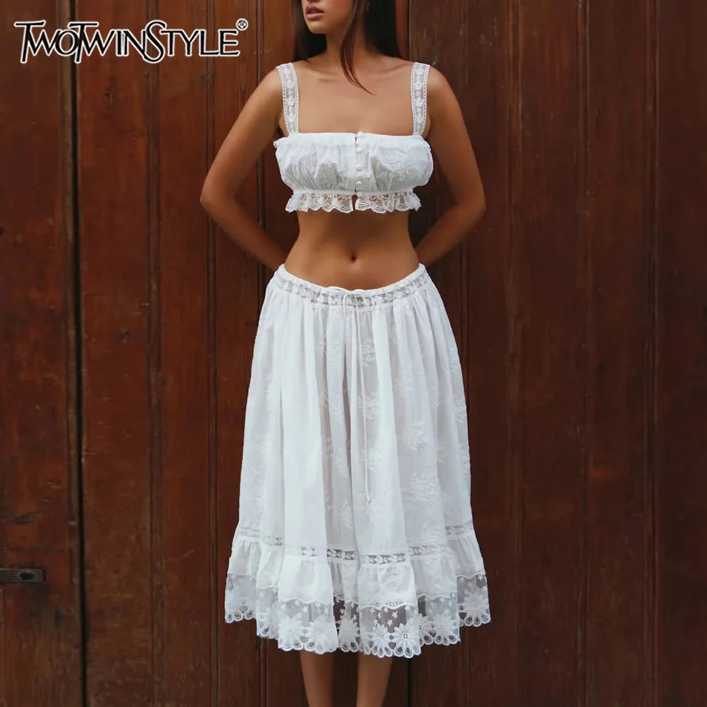 TWOTWINSTYLE Bohemian Chic Style White Two Piece Set for Women Lace Crop Top High Waist Ruffled Tiered Skirt for Beach Vacations