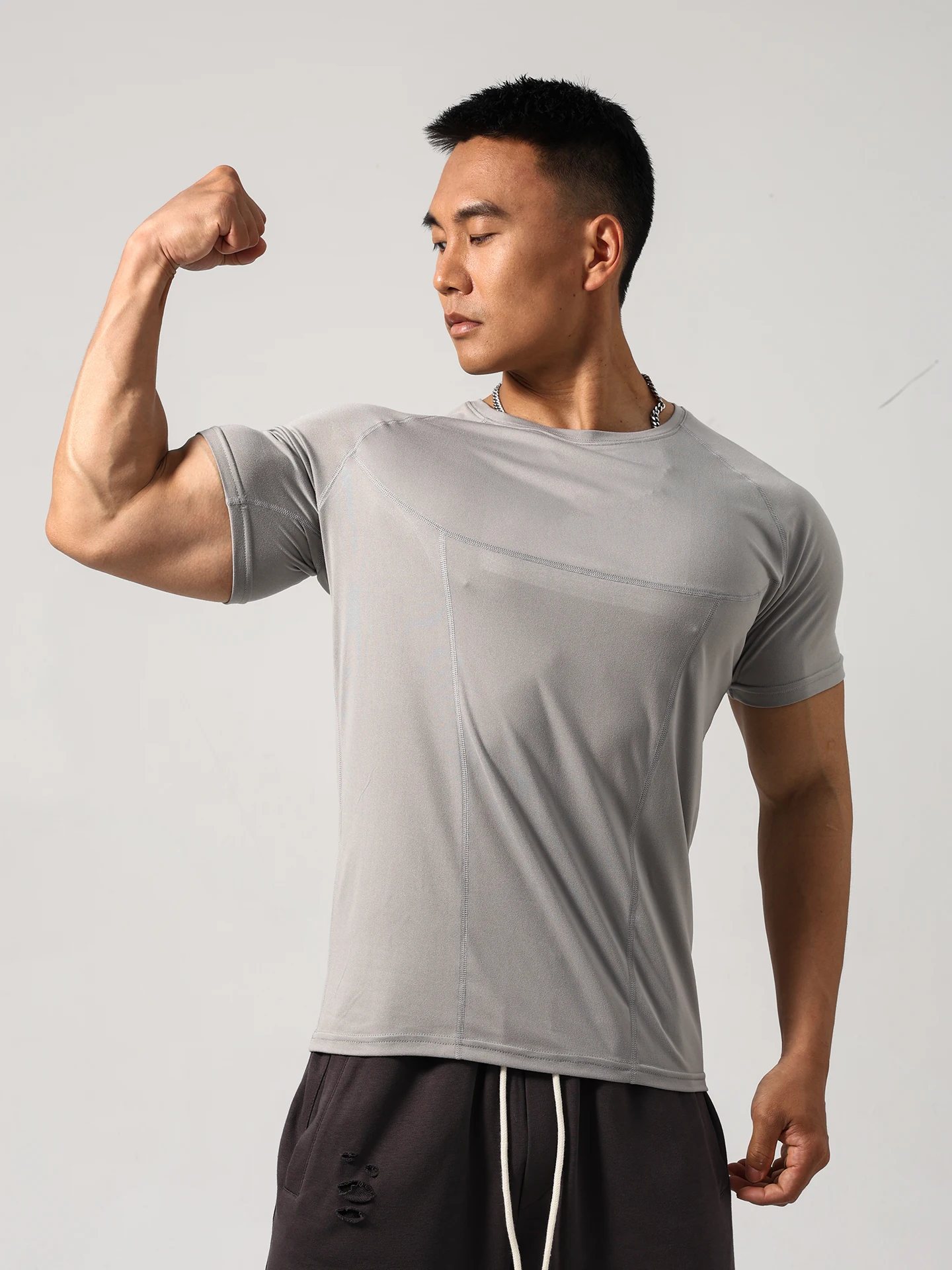メンズフィットネスシャツ速乾性通気性半袖ラウンドネックショルダーインサートtシャツアメリカンスタイル大きいサイズスポーツウェア