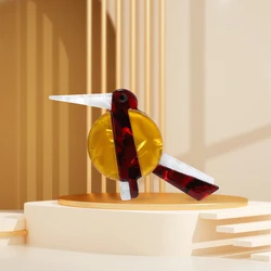 Handmade Acrylic Animal Woodpecker Brooches for Women Men Lovely Sitting Pet Casual Party Brooch Pin Gifts Jewelry Accessories