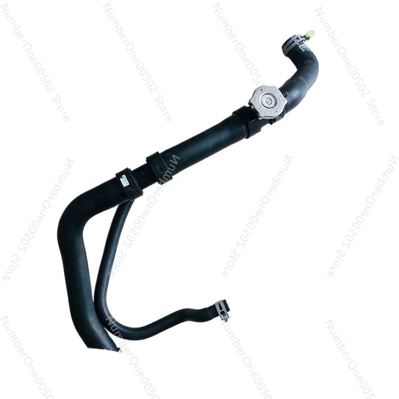 Applicable to Jeep Passenger Tee Water Supply Pipe Tank  Supply Freemont Kuwei Water  T-Branch Pipe