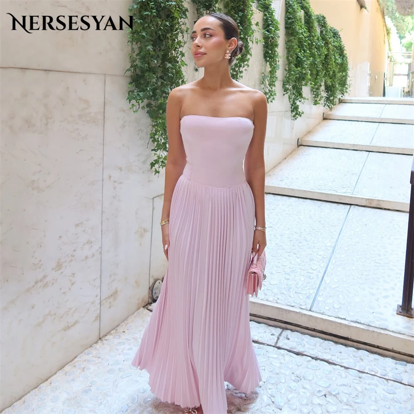 

Nersesyan Elegant Pink Prom Dresses Strapless Pleats Stretchy Satin A Line Party Gowns Backless Summer Occasion Dress Customized