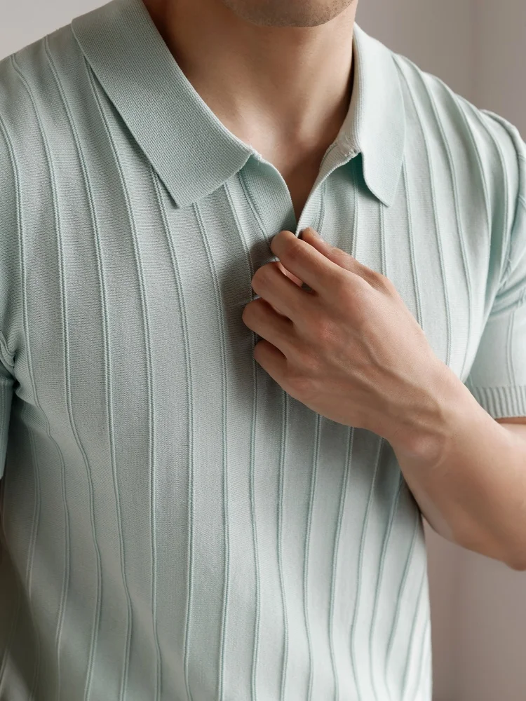 Oriole Men's Casual Business Knitted Breathable Short Sleeve  Shirt V-Neck Lightweight Summer  Light Luxury