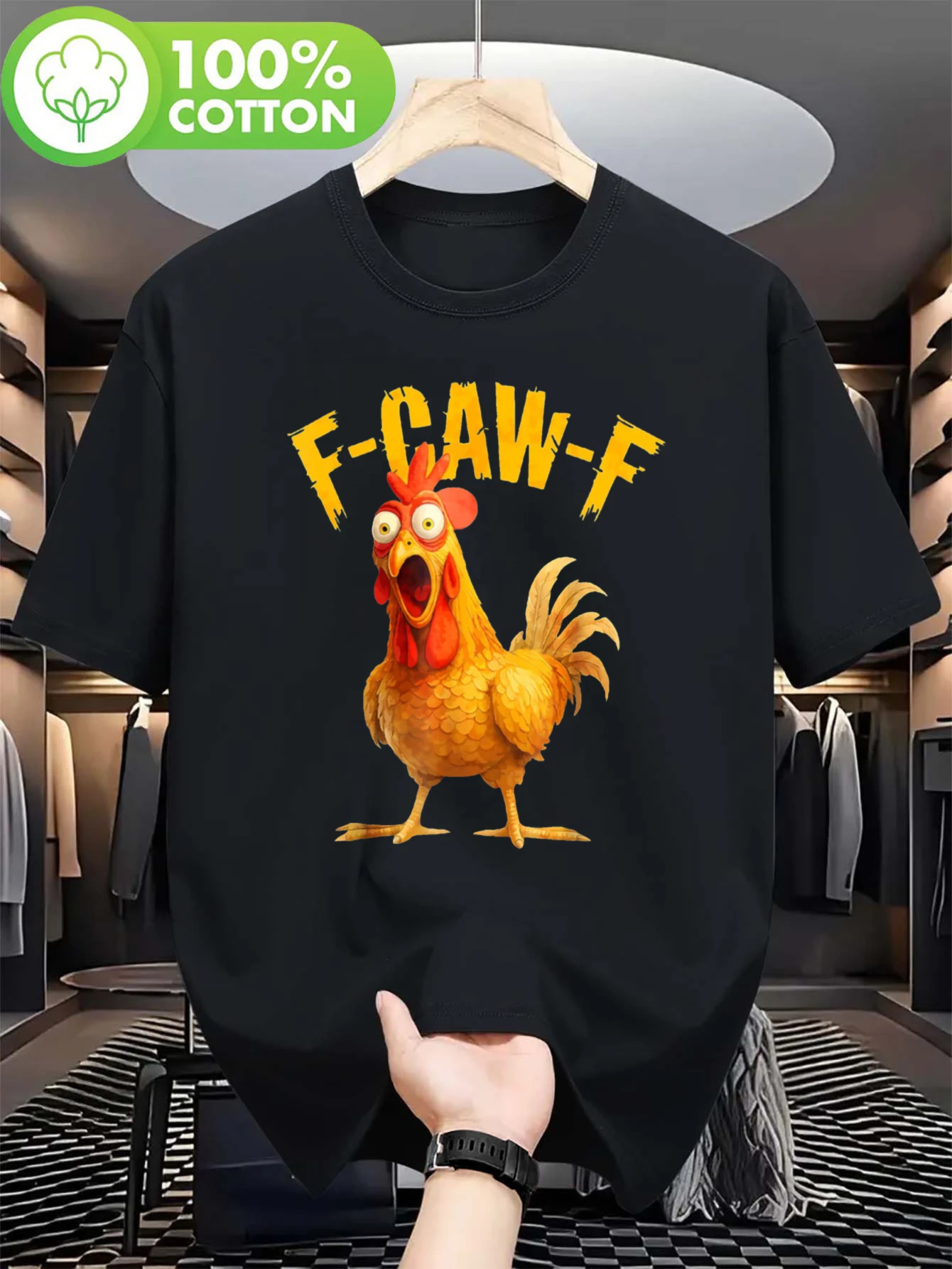 Camiseta divertida para hombre con diseño de pollo bailarín F-Caw-F - Camiseta 100% suave, transpirable y que absorbe la humedad con un diseño similar al logotipo de FCAWF de gallo y cáscara de huevo, camiseta informal de manga corta para fiestas, eventos temáticos y regalos originales (Negro) - Regalo humorístico para